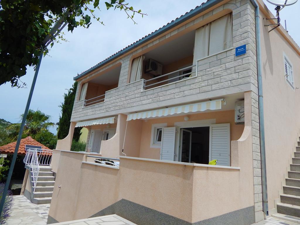Apartments Nedjeljka Ražanj Екстериор снимка